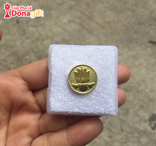 huy-hieu-hoa-sen-04