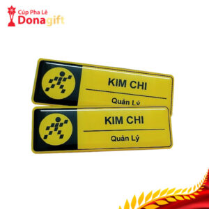Thẻ Tên Nhân Viên