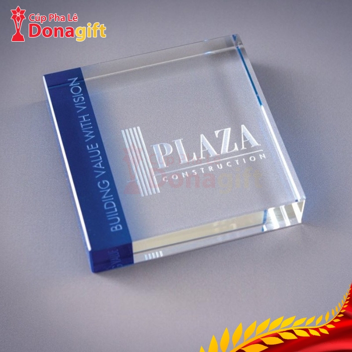 Chặn Giấy Pha Lê Vuông Vát Cạnh Cao Cấp
