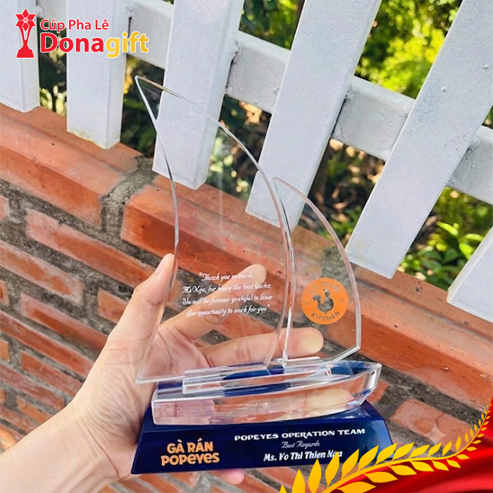 Cúp Pha Lê Hải Trình Đại Phát
