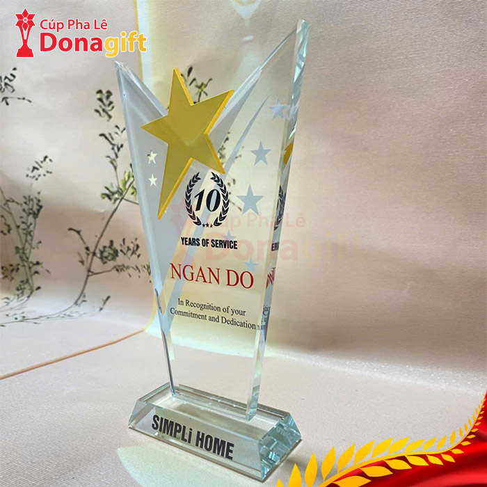 Cúp Pha Lê Ngôi Sao Vinh Quang Bản Lĩnh