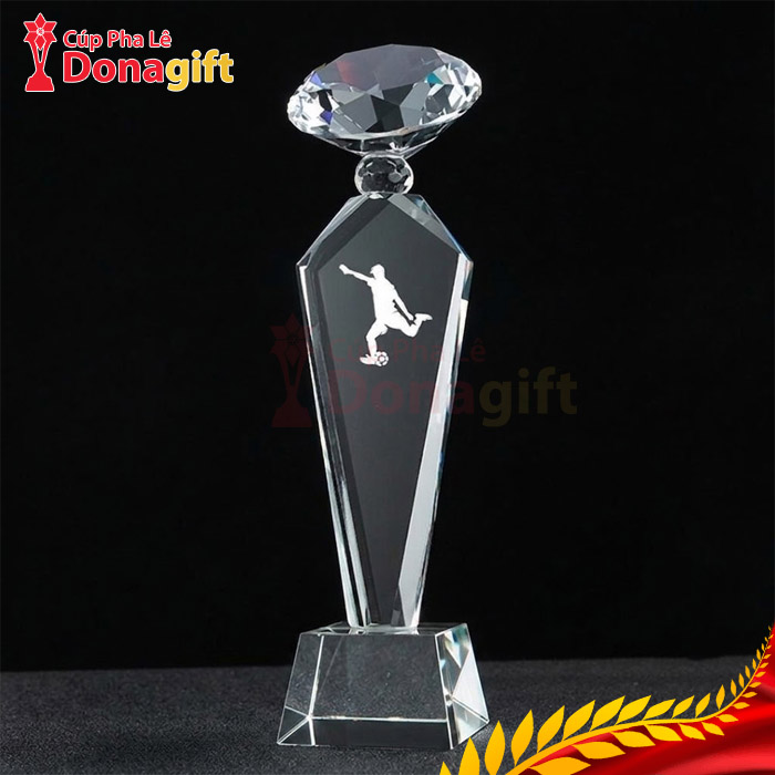 Cúp Pha Lê Thể Thao Diamond Elite Phối Thân Đen Vát Cạnh