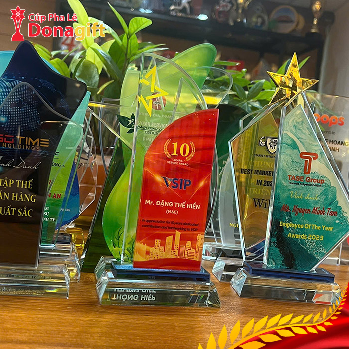 Cúp Pha Lê Tinh Hoa Hội Tụ
